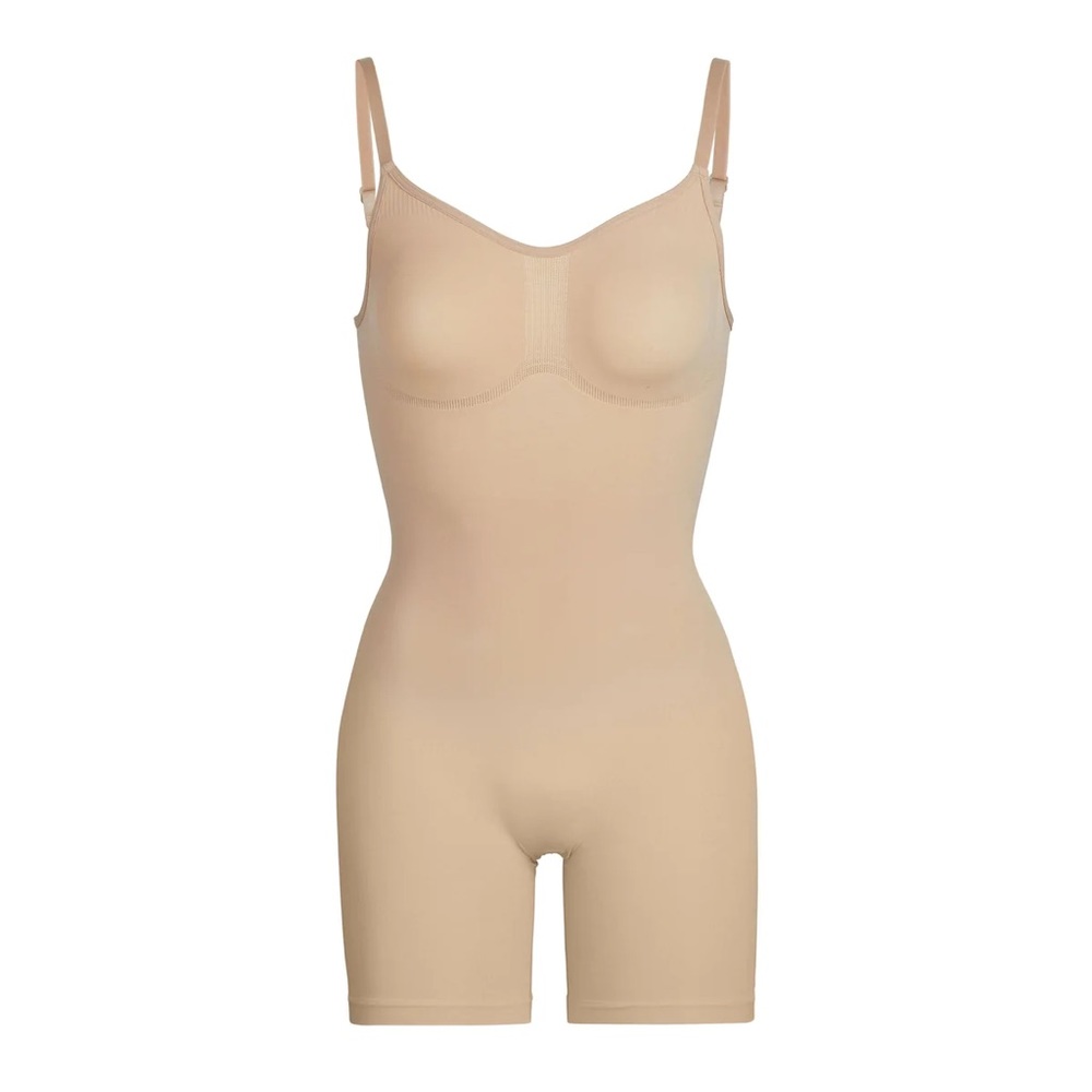 Skims sculpting bodysuit mid thigh size s/m